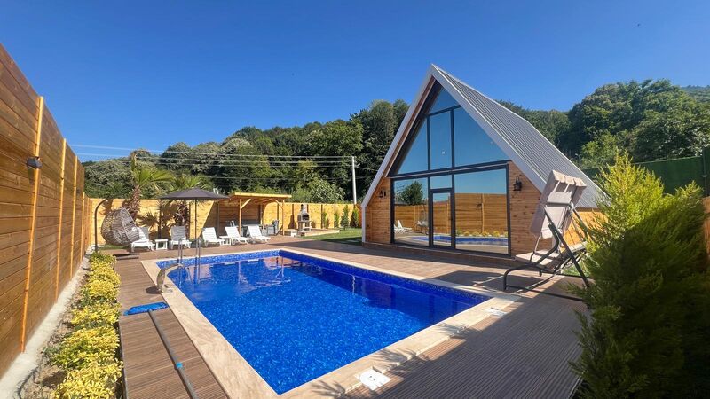 "Vivavera Bungalow",